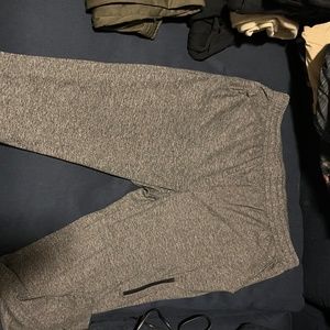 8 Mens sweatpants and 1 sweat shorts Size XXL